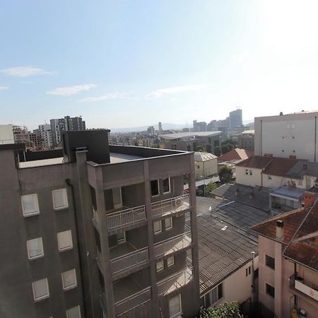 Kasumi Apartment Пристина Екстериор снимка